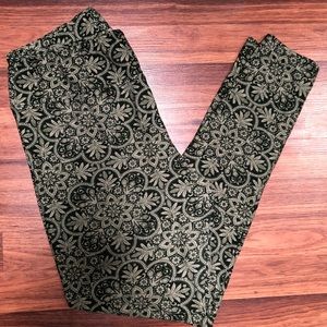 Olive Green TC LuLaRoe Leggings